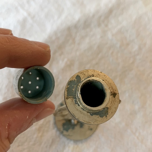 Vintage Mr Peanut Salt/Pepper Shaker - Picture 6 of 6